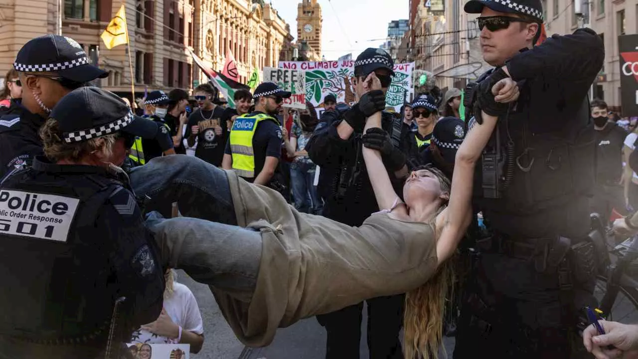 Melbourne climate protests come to a head as dozens arrested in latest blockade