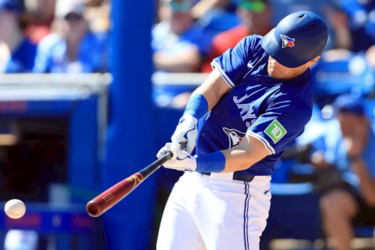 Yankees rally late for win over Blue Jays