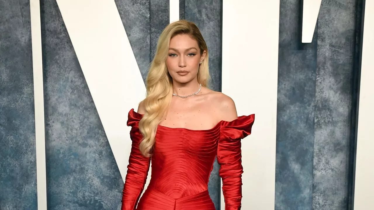 Here’s What Gigi Hadid Should Wear to the Oscars…If She Goes