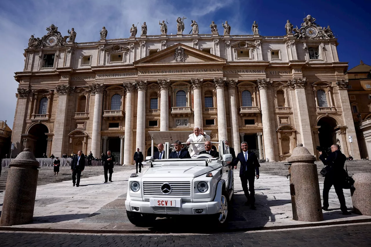 Pope Francis, in first autobiography, says he will not choose to retire