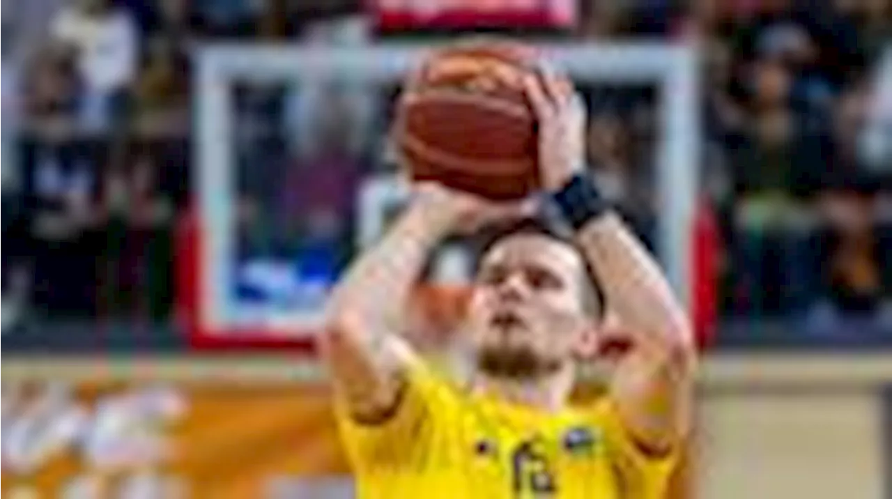 Alba Berlin feiert Kantersieg gegen Tübingen