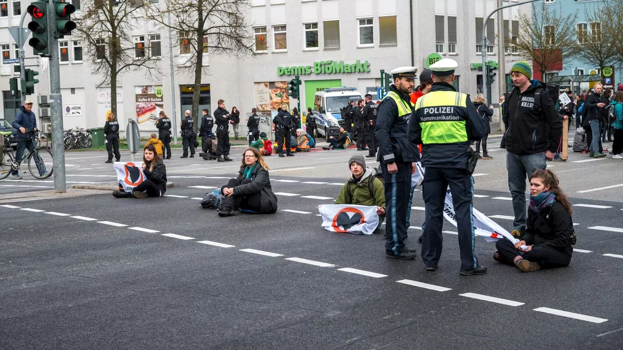 'Letzte Generation': Straßenblockaden diesmal ohne Kleber