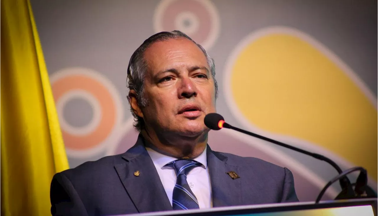 “No vamos a aceptar amenazas ni presiones”, presidente del Senado tras propuesta de Petro