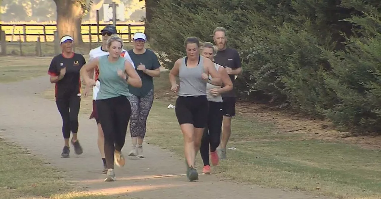 Dozens of runners finish Samantha Murphy's last jog in her memory