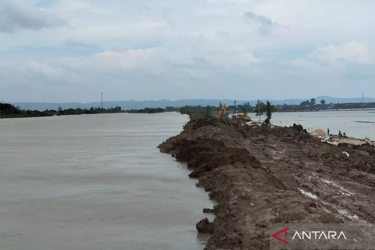 Tanggul Sungai Wulan Di Demak Kembali Jebol, Banjir Meluas | Bencana ...