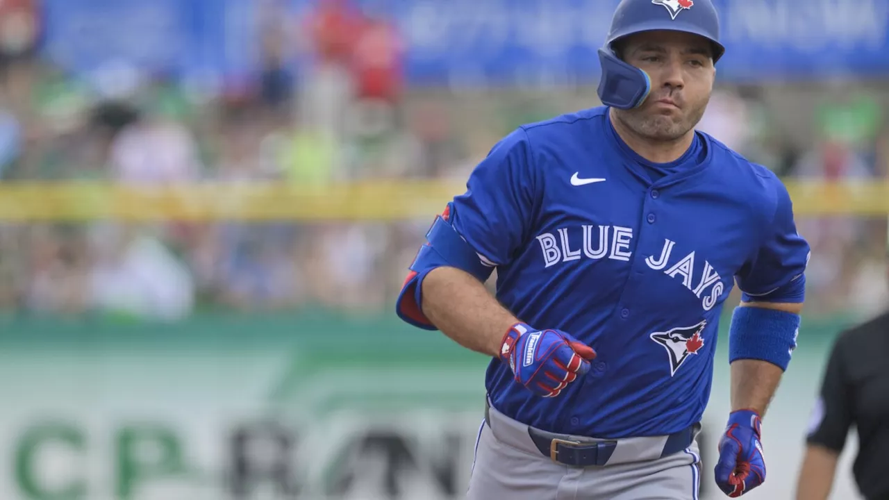 Joey Votto homers on 1st pitch in 1st spring training game with hometown Toronto Blue Jays