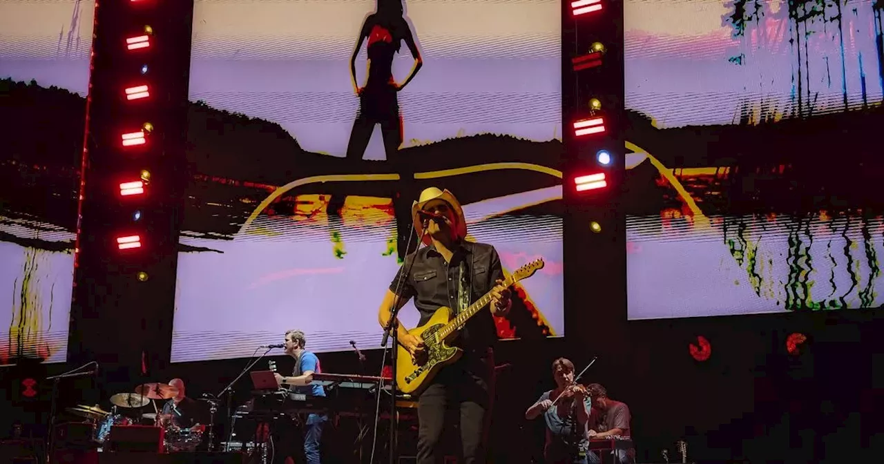 Brad Paisley Rocks Belfast on Final Night of Country to Country