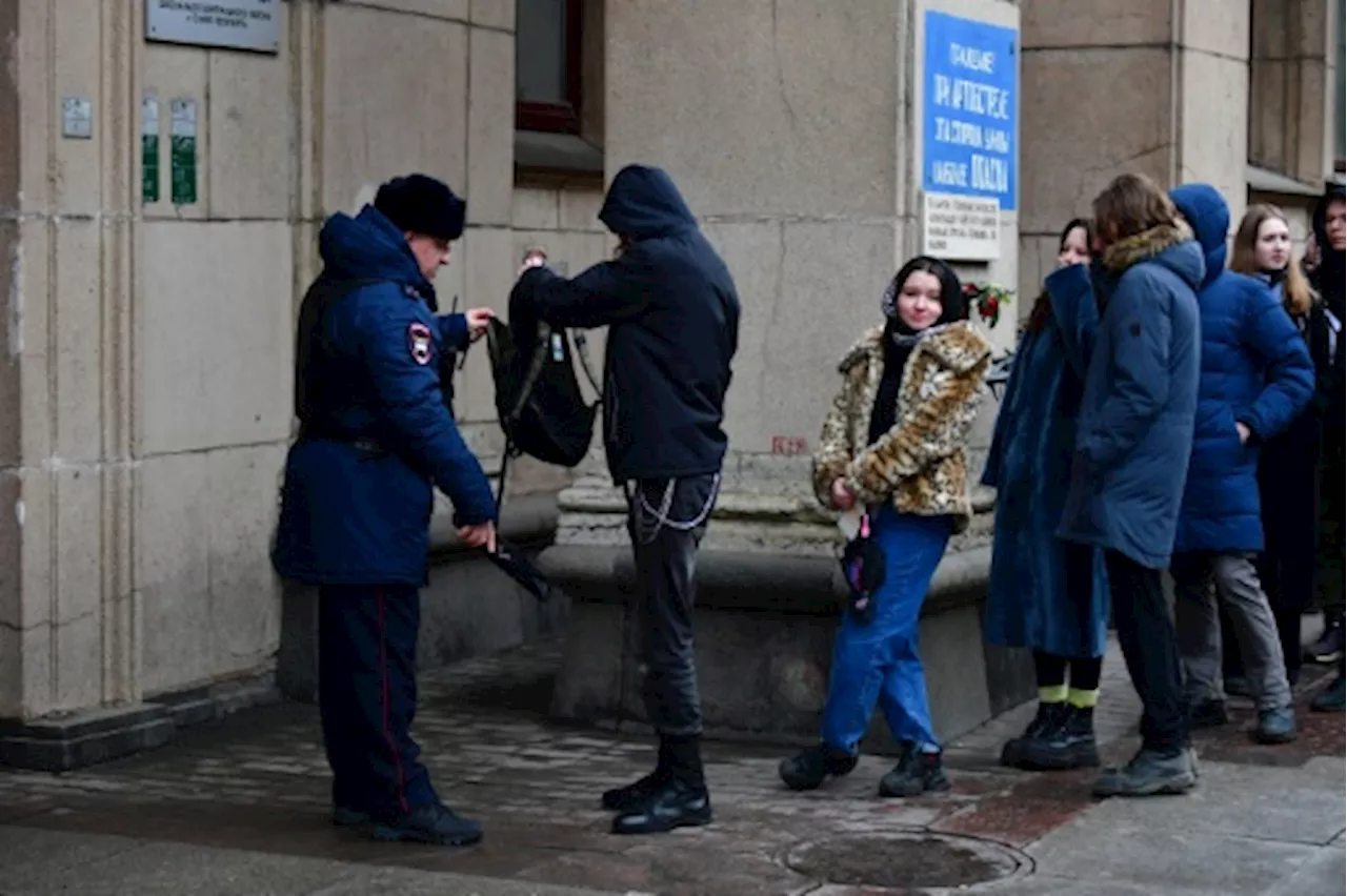 Russie : Poutine triomphalement réélu après une présidentielle sur mesure, selon les premières données