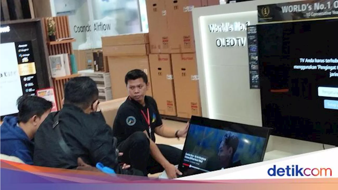 Senangnya Pelanggan Transmart Ini Beli TV LED 55 Inch Hemat Rp 1 Jutaan