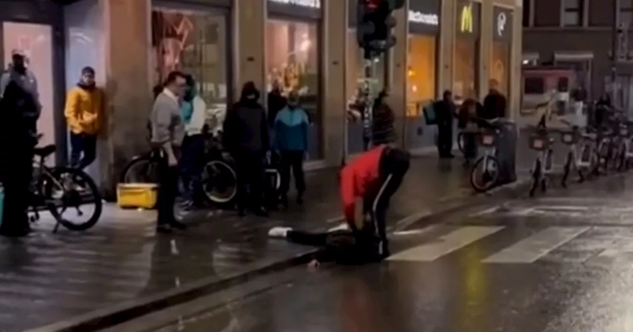 Aggressione davanti alla stazione di Firenze nell’indifferenza generale: gettato a terra e derubato del…