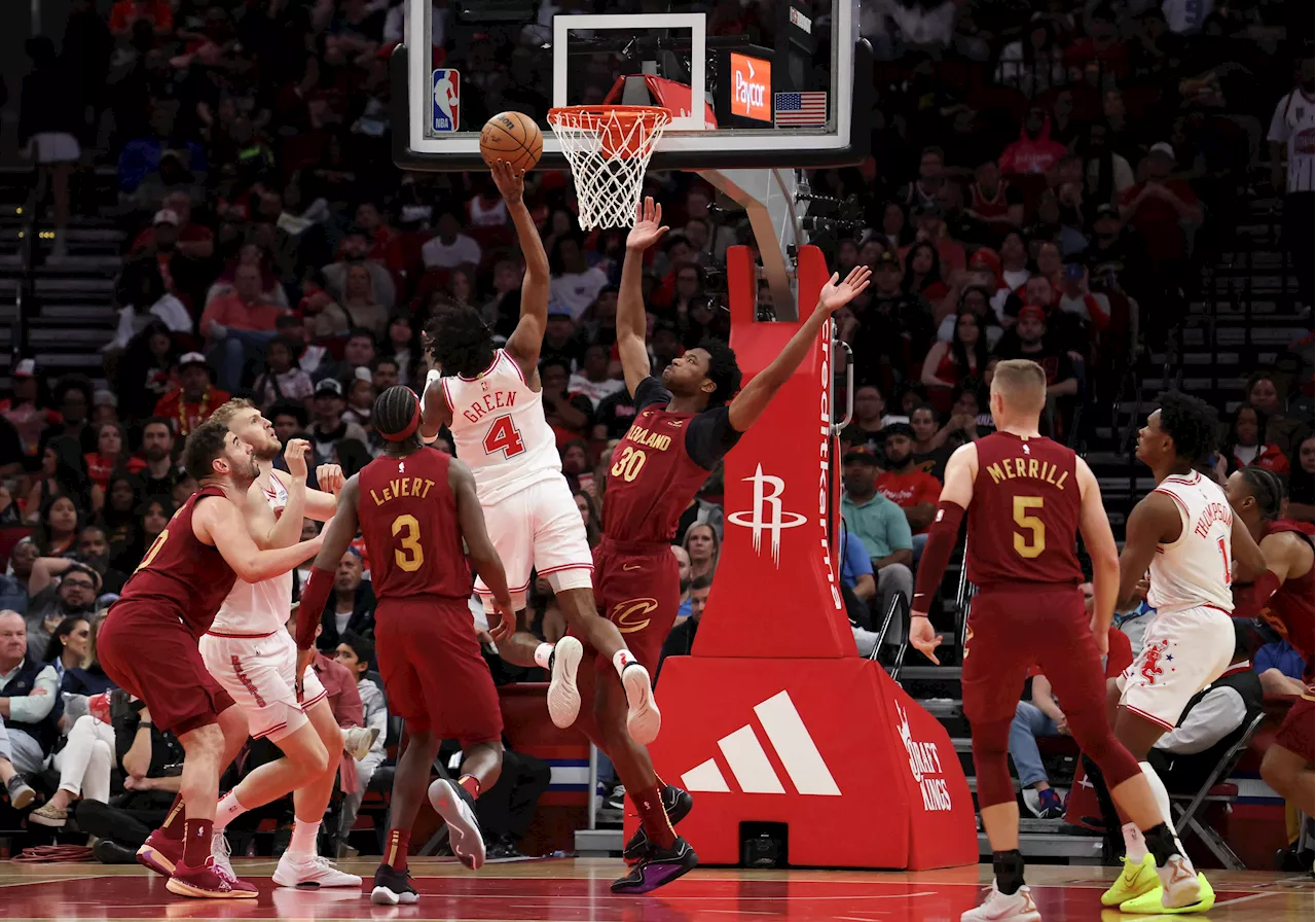 NBA: Rockets beat Cavaliers to stretch winning streak to five