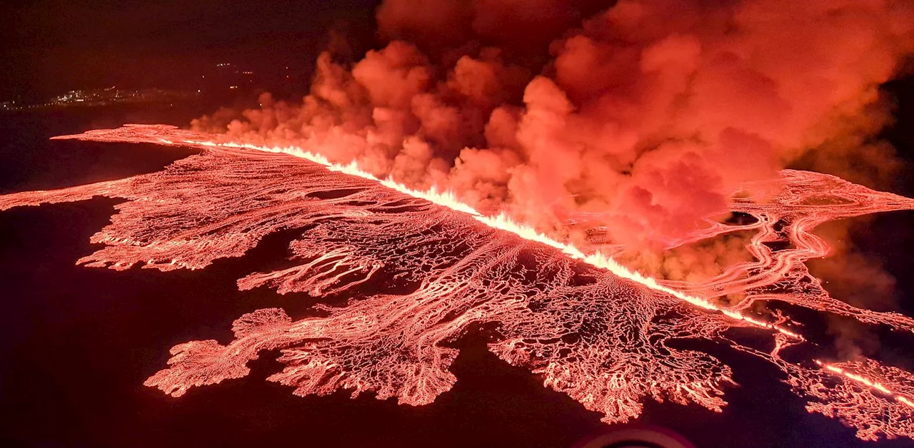 Volcano erupts again on Iceland peninsula