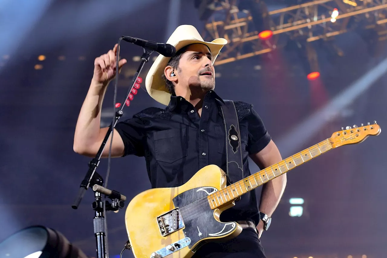 Brad Paisley Gives Another Intimate Show for A Stadium Full of Fans