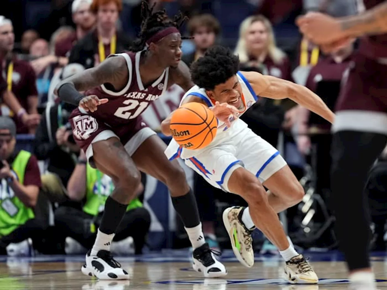 Florida reaches SEC final rallying from 18 down to beat Texas A&M 95-90