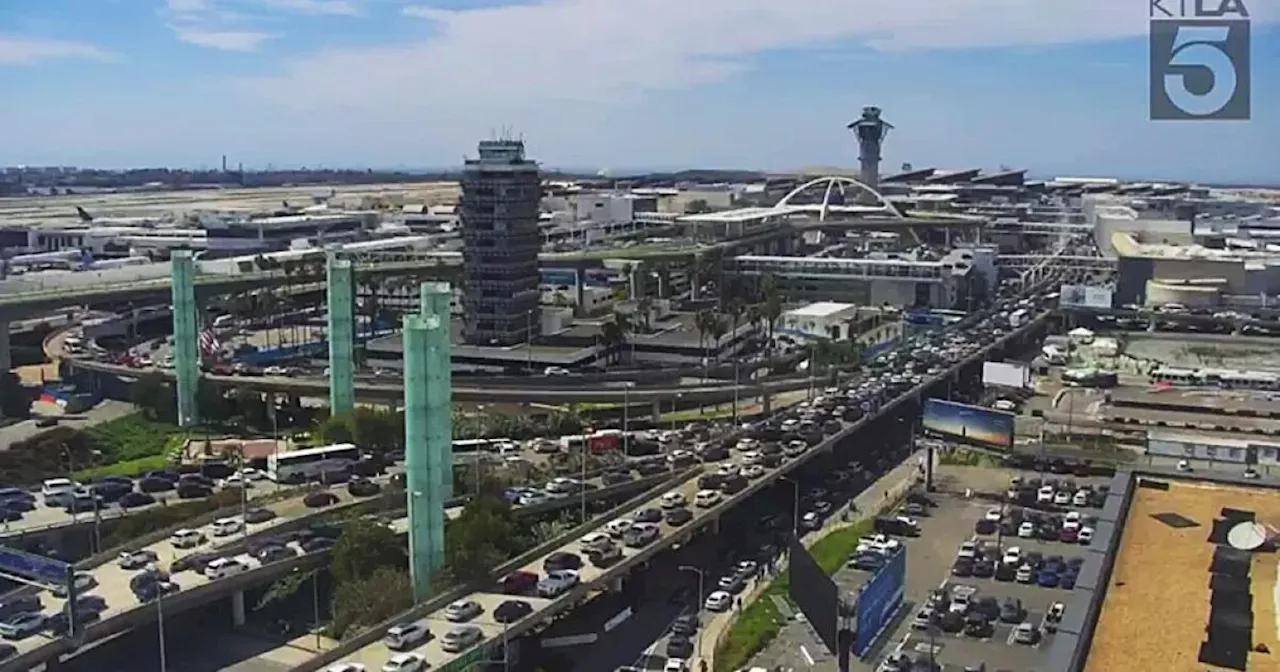 Construction delays bring heavy traffic congestion at LAX