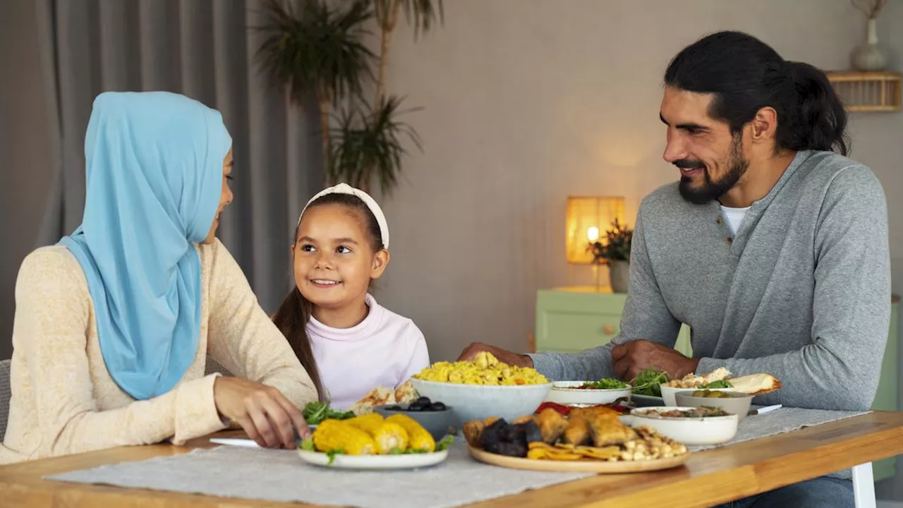 8 Cara Mengajarkan Anak Puasa Ramadan dengan Menyenangkan, Orang Tua Wajib Coba