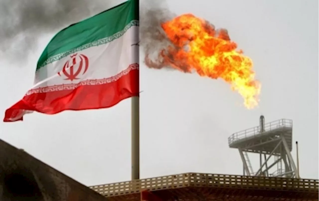 Iran inks big contracts to increase oil production