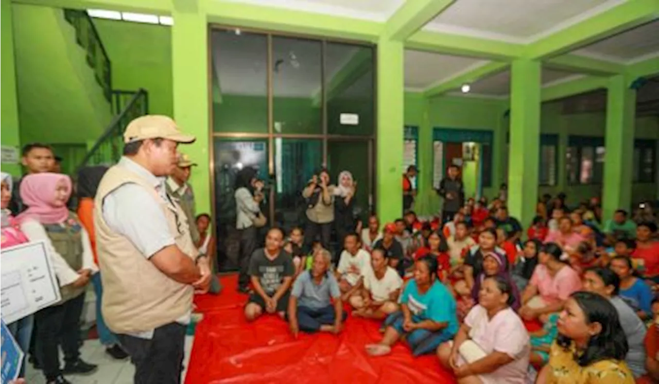 Tinjau Banjir di Grobogan Pj Gubernur Jateng Serahkan Bantuan Senilai Rp293 Juta Lebih