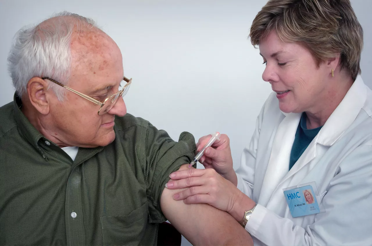 CDC says people ages 65 and up should get a COVID shot this spring: A geriatrician explains