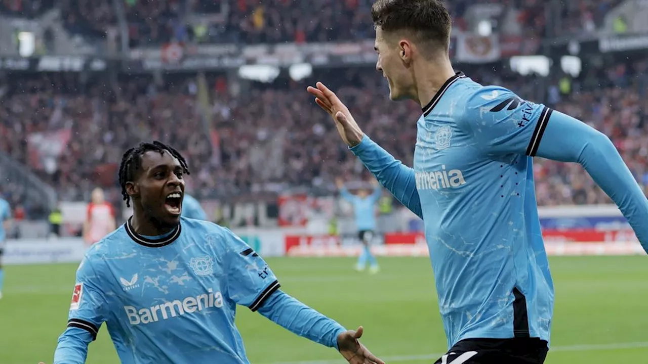 Landstitel weer iets dichterbij voor Leverkusen na krappe zege, assist Frimpong