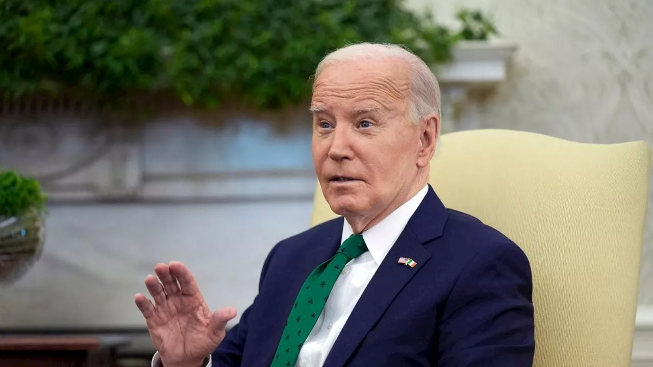 Biden dice en una cena que un candidato presidencial no está mentalmente apto: 'el otro soy yo'