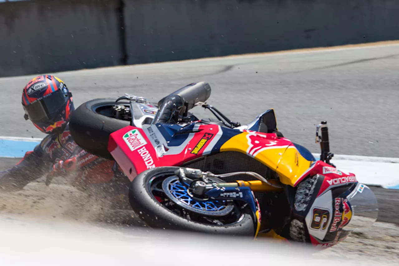 Stefan Bradl stürzte in der Corkscrew