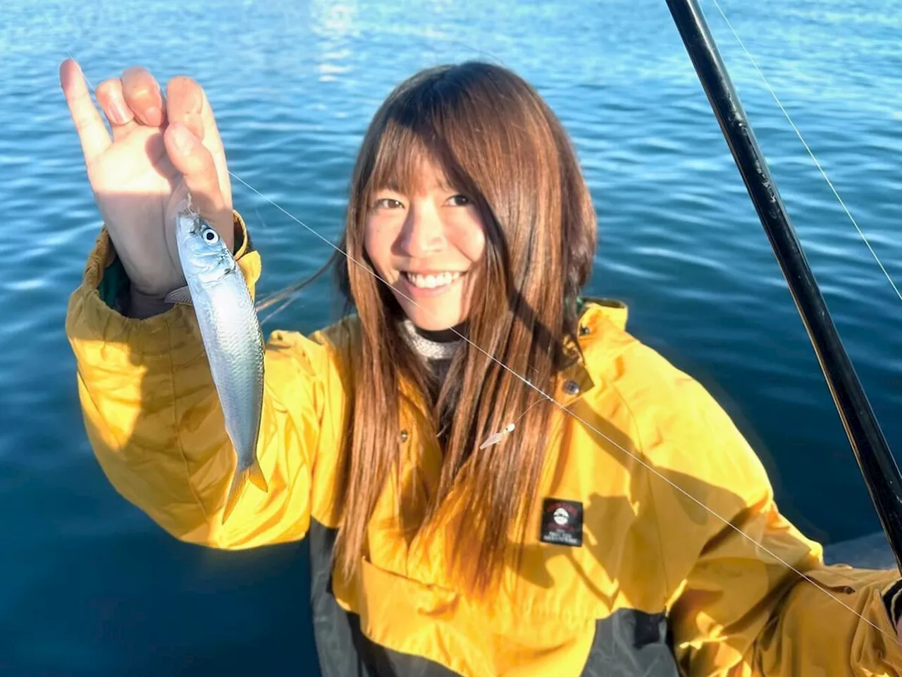 カタボシイワシ爆釣…堤防でサビキ入れ食いです…釣りガール三浦愛の愛ＬＯＶＥフィッシング