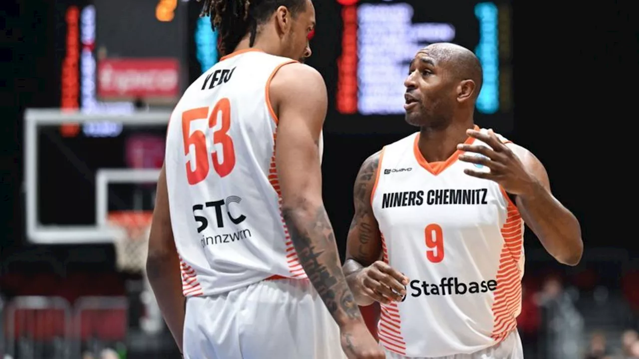 Sport: Chemnitz bleibt Spitzenreiter in der Basketball-Bundesliga