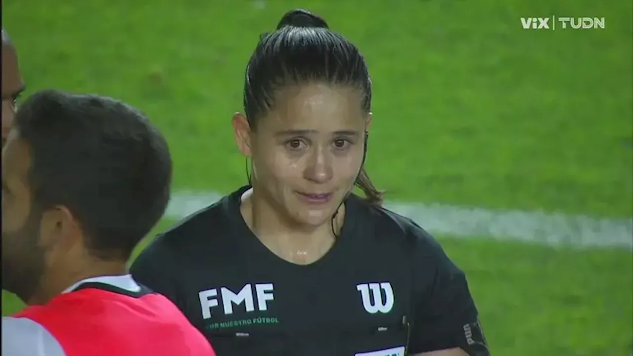 Karen Hernández llora de felicidad tras su debut en el León vs. Puebla