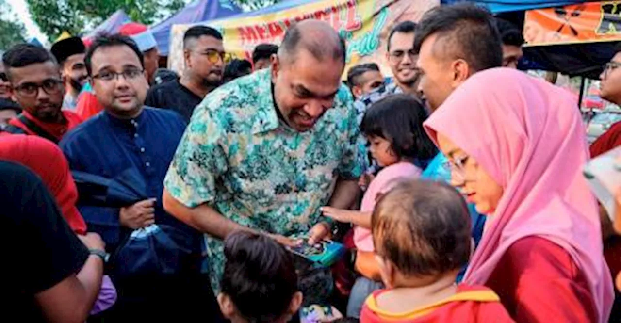 5,000 paket bubur lambuk diagih di Parlimen Sungai Buloh Ramadan ini