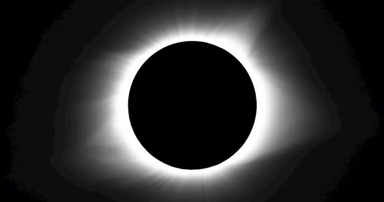 Scientist develops tool to photograph solar eclipses with smartphones