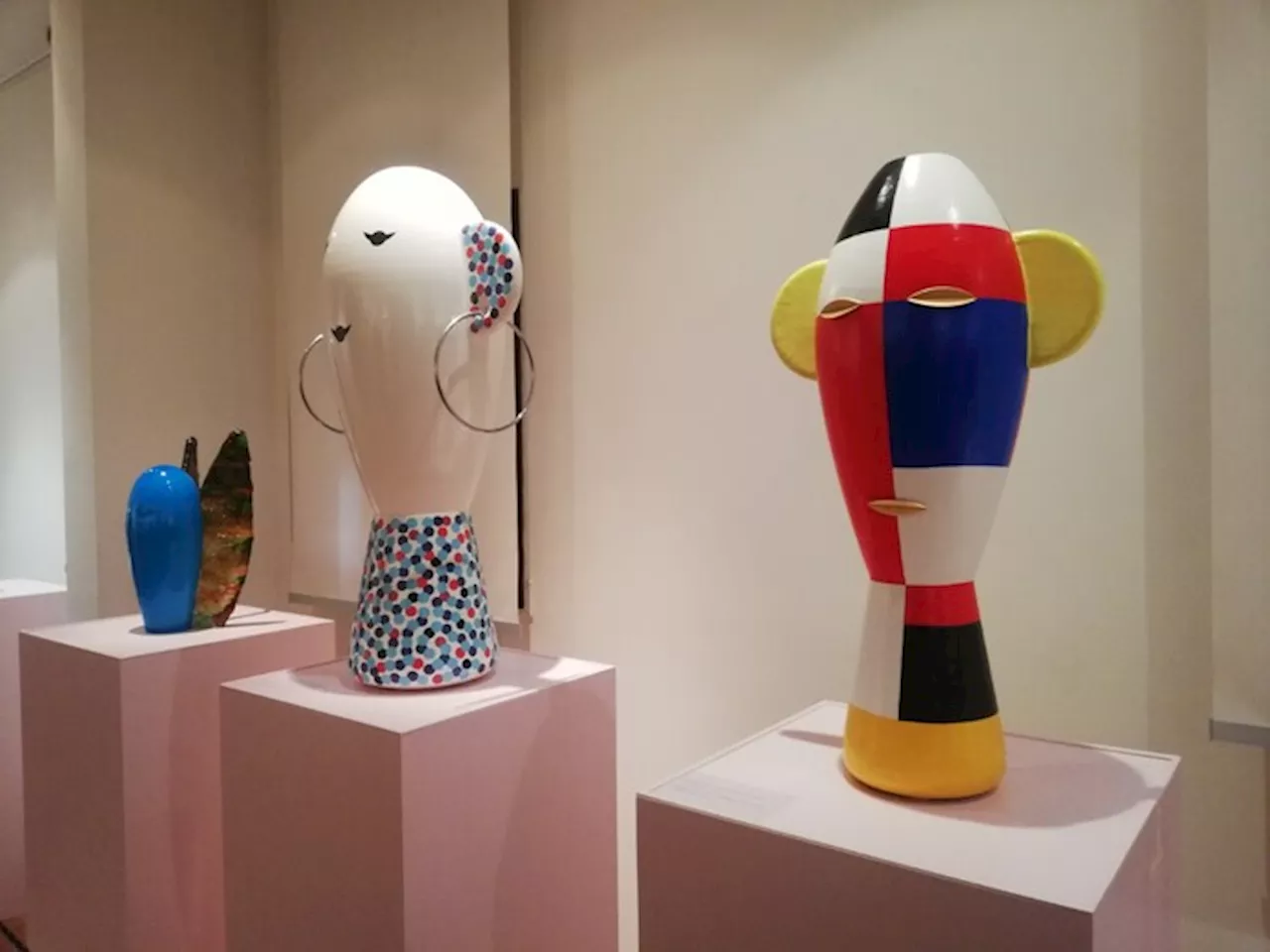 Alla Cini di Venezia la mostra Visi dedicata a Mendini