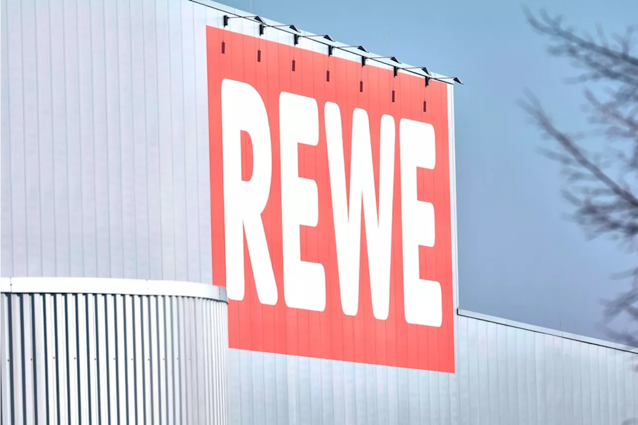 Rewe wird in Friedrichshain vegan: Supermarkt schmeißt alle Fleischprodukte raus