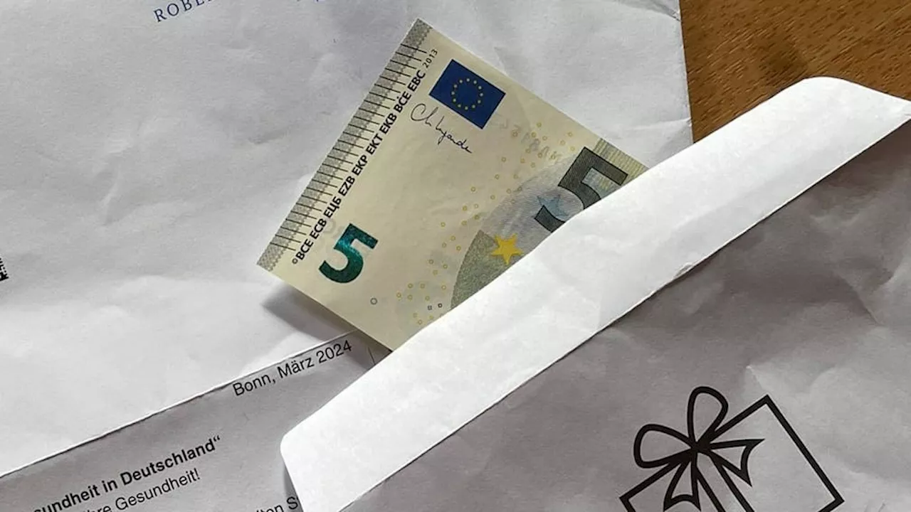 Haben Sie auch schon Post bekommen?: Behörde verschenkt 5-Euro-Scheine