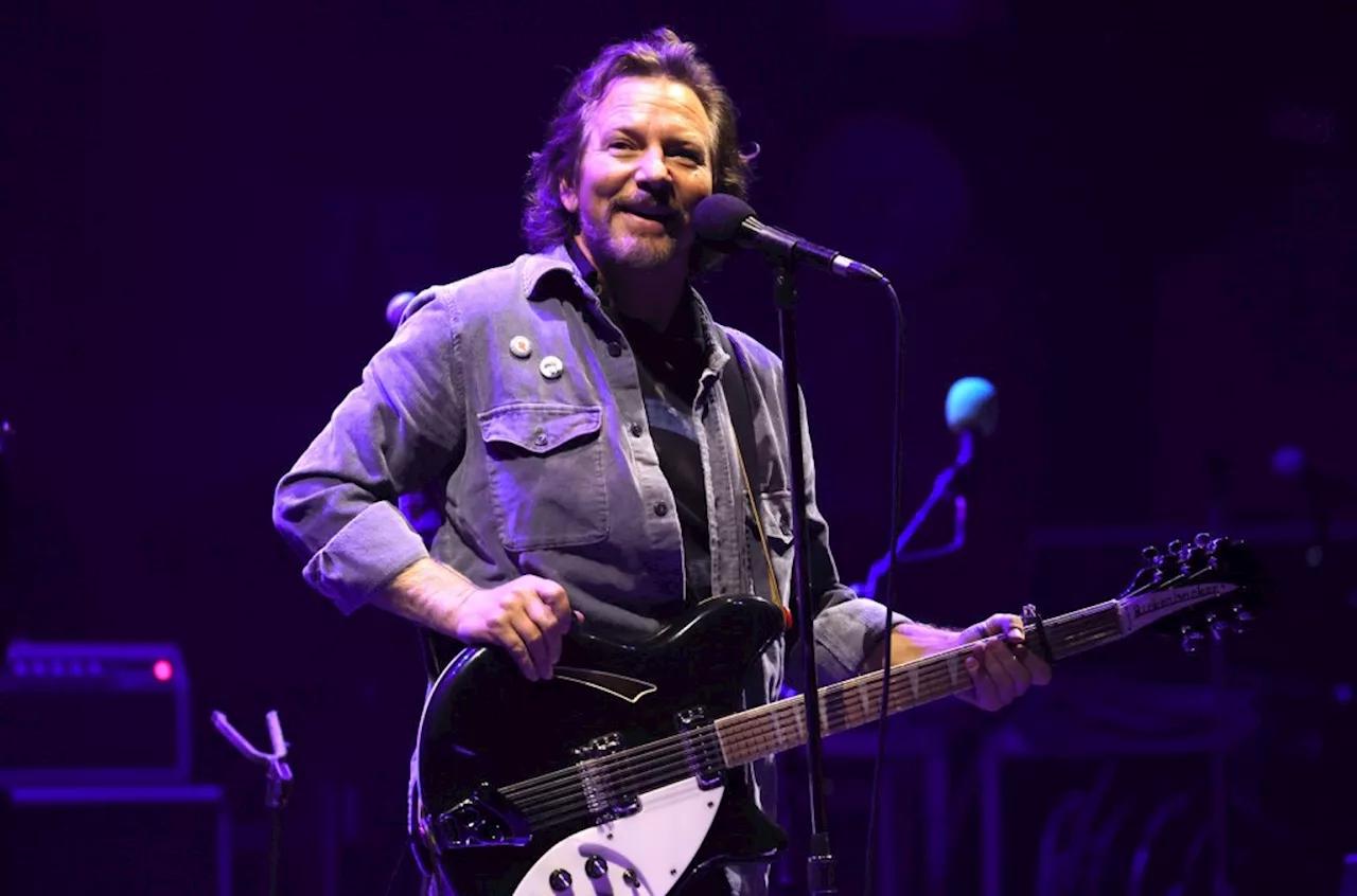 Eddie Vedder Says Taylor Swift’s Eras Tour Reminded Him of ‘Punk Rock Crowds’