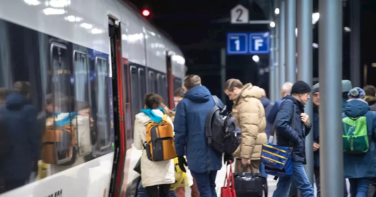 Sind Oster-Züge ins Tessin zu voll, müssen Passagiere aussteigen