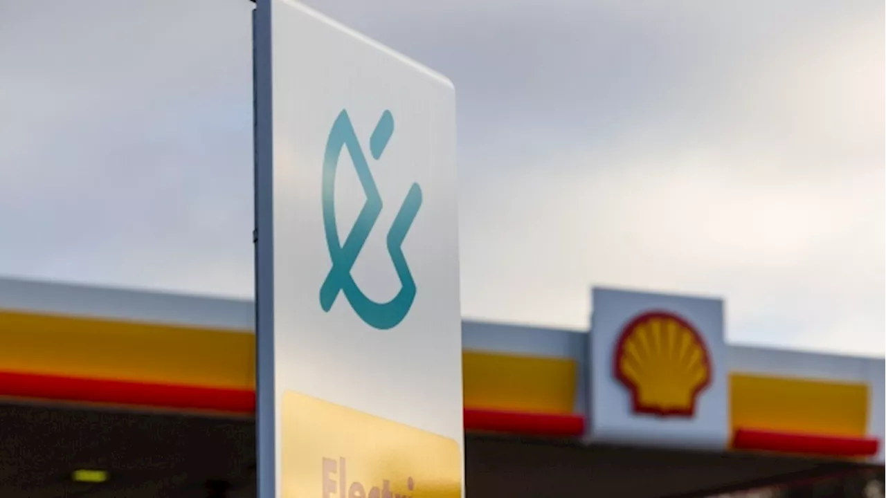 Shell Plans to Divest 1,000 Retail Sites in Shift to EV Charging