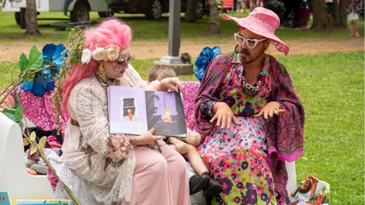 Community responds to bomb threat made at Thunder Bay Drag Queen Storytime event