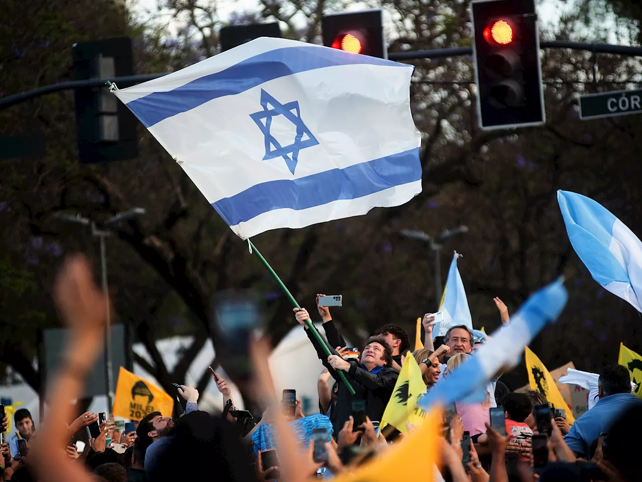 Javier Milei confirmó que irá al acto por el atentado a la Embajada de Israel