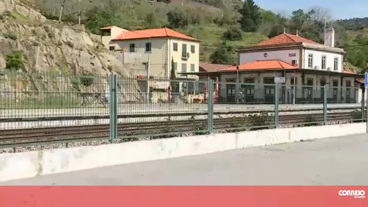 Derrocada corta Linha do Douro entre Tua e Régua