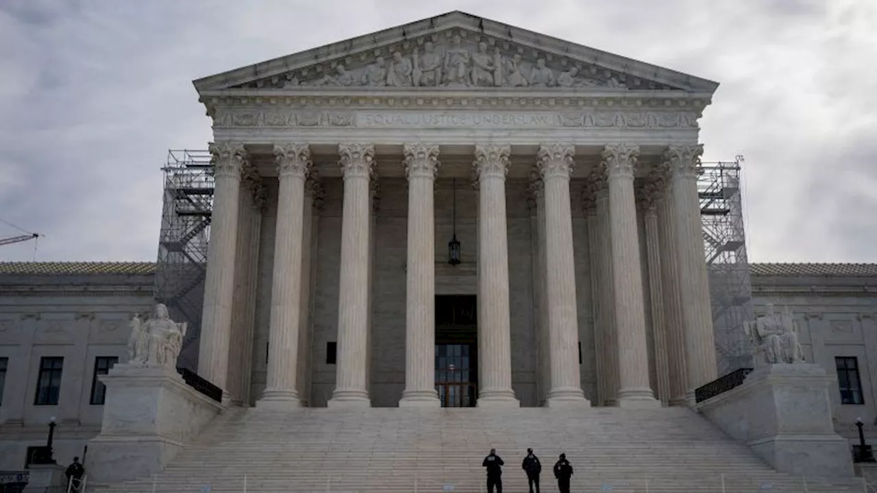 Supreme Court blocks Texas from enforcing controversial immigration law for now