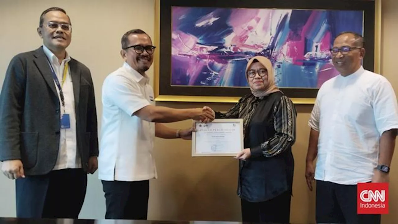 CNN Indonesia Dapat Penghargaan dari KPP Mampang Prapatan