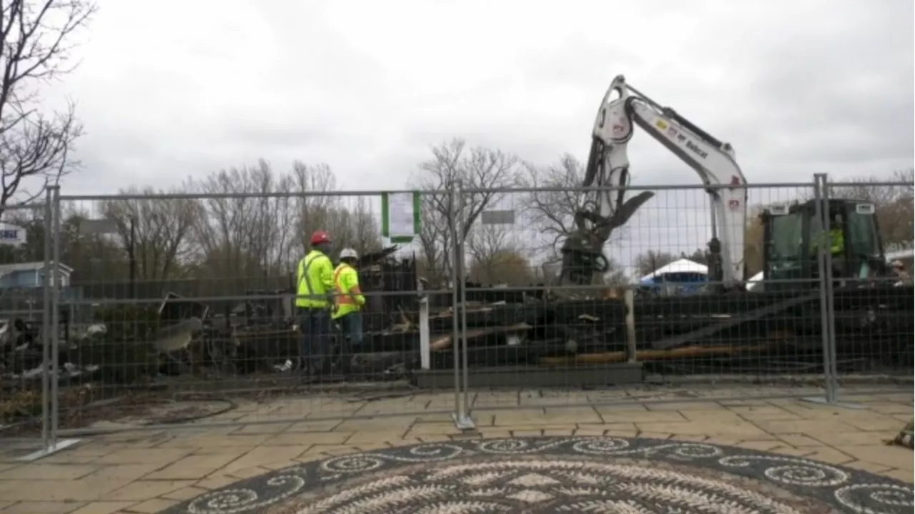 Investigation into blaze that destroyed Ward's Island clubhouse could take months