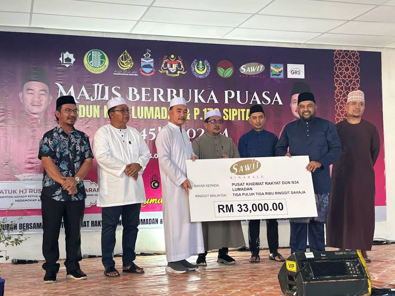 Lumadan State Assemblyman donates RM29,700 to mosques and suraus