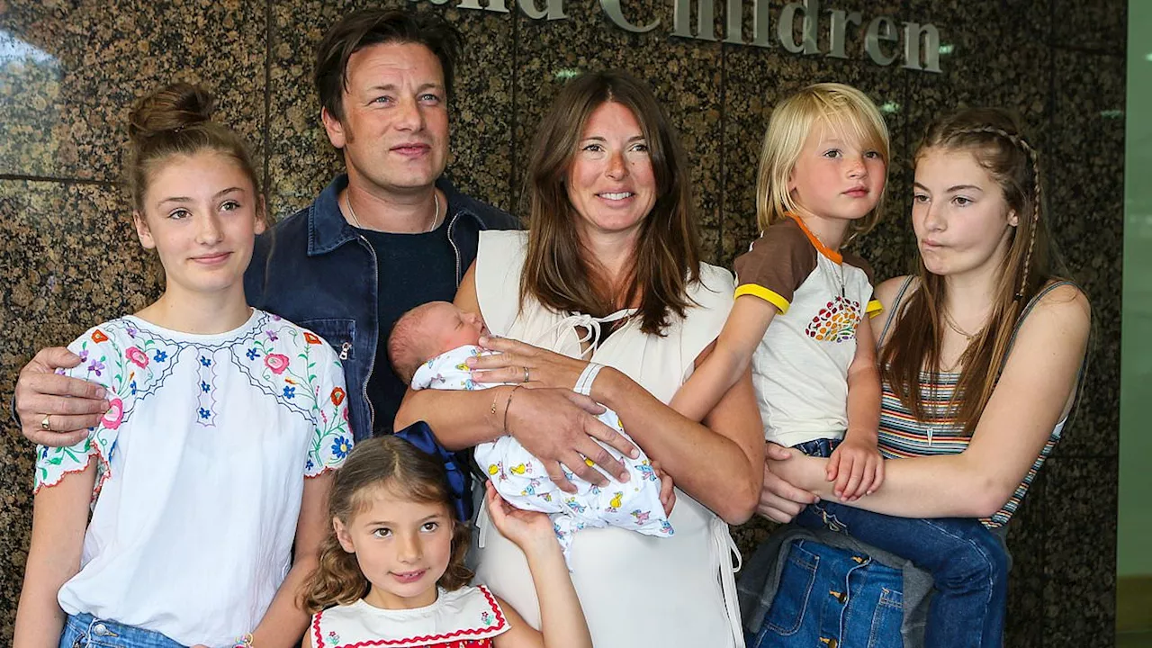 Call the celebrity midwife! After giving birth to five children, Jools Oliver trains to deliver...