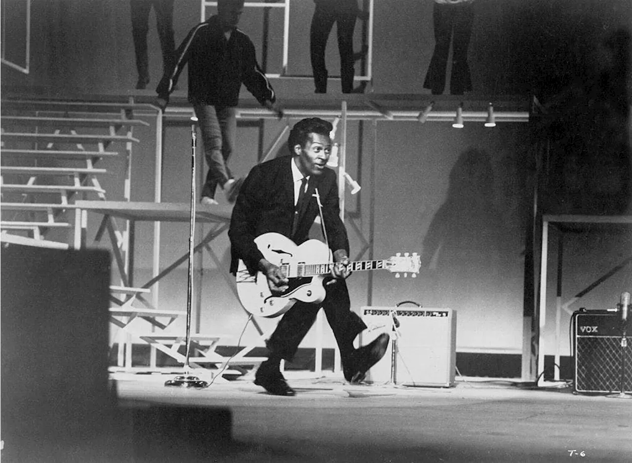 Rock 'n' Roll Pioneer Chuck Berry Dies at Age 90