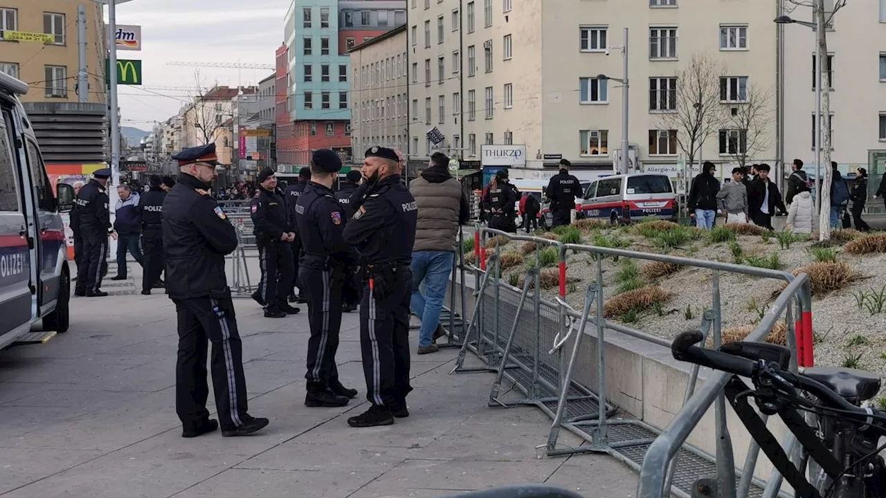 LIVE: Minister und Polizei greifen in Favoriten durch