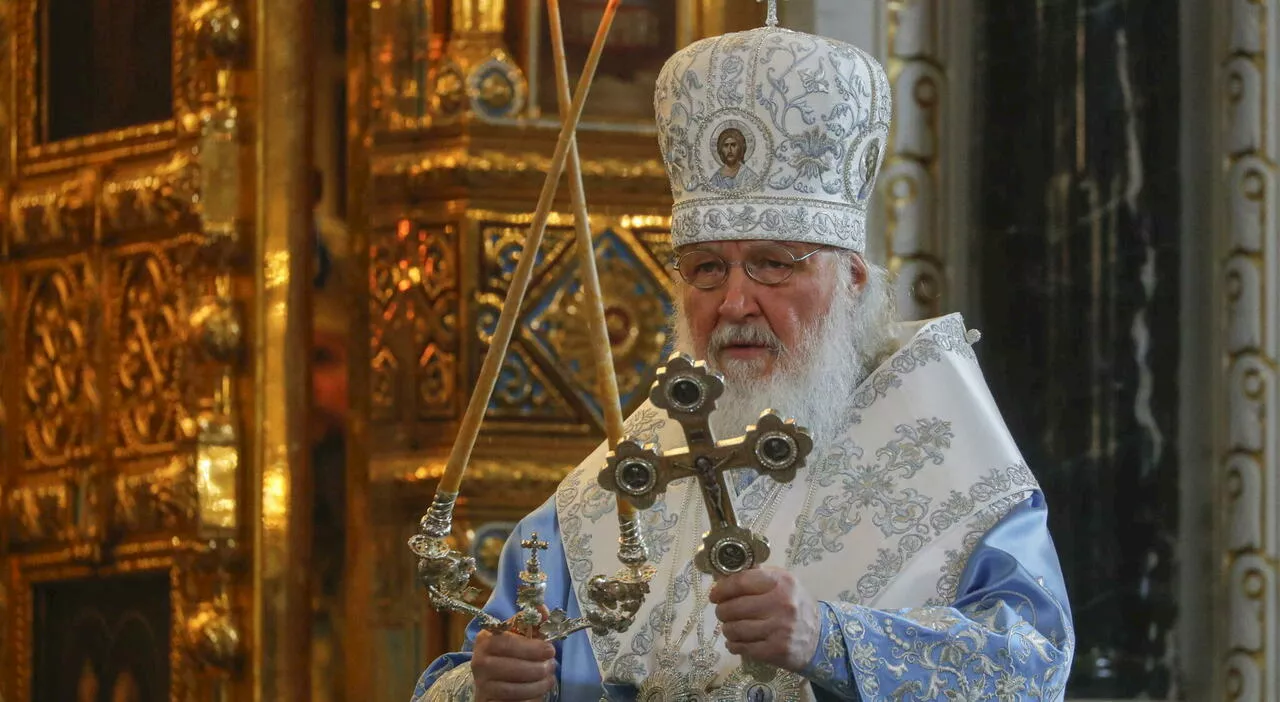 Russia, il patriarca Kirill invoca sul neo eletto presidente Putin la benedizione di Dio: «Gli dia forza e lo