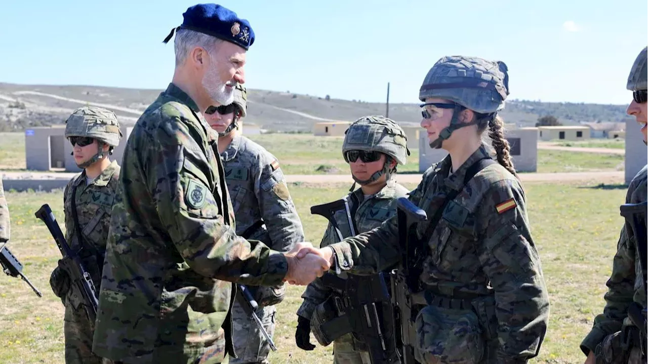 Felipe VI visita a la princesa Leonor en en la Academia General Militar de Zaragoza