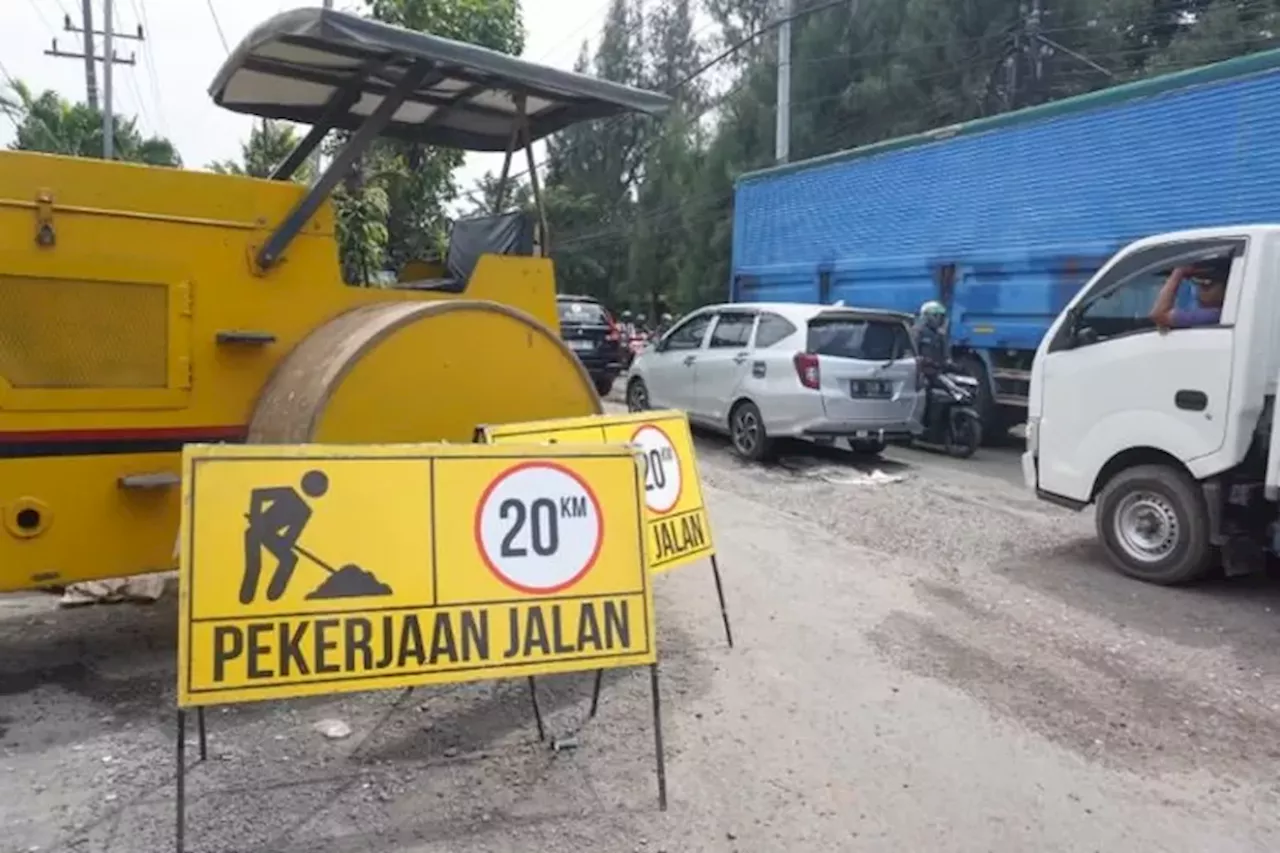 Bupati Sidoarjo Dengarkan Protes Warga, Gus Mudlor Segera Perbaiki Jalan Rusak di Pertigaan Kletek